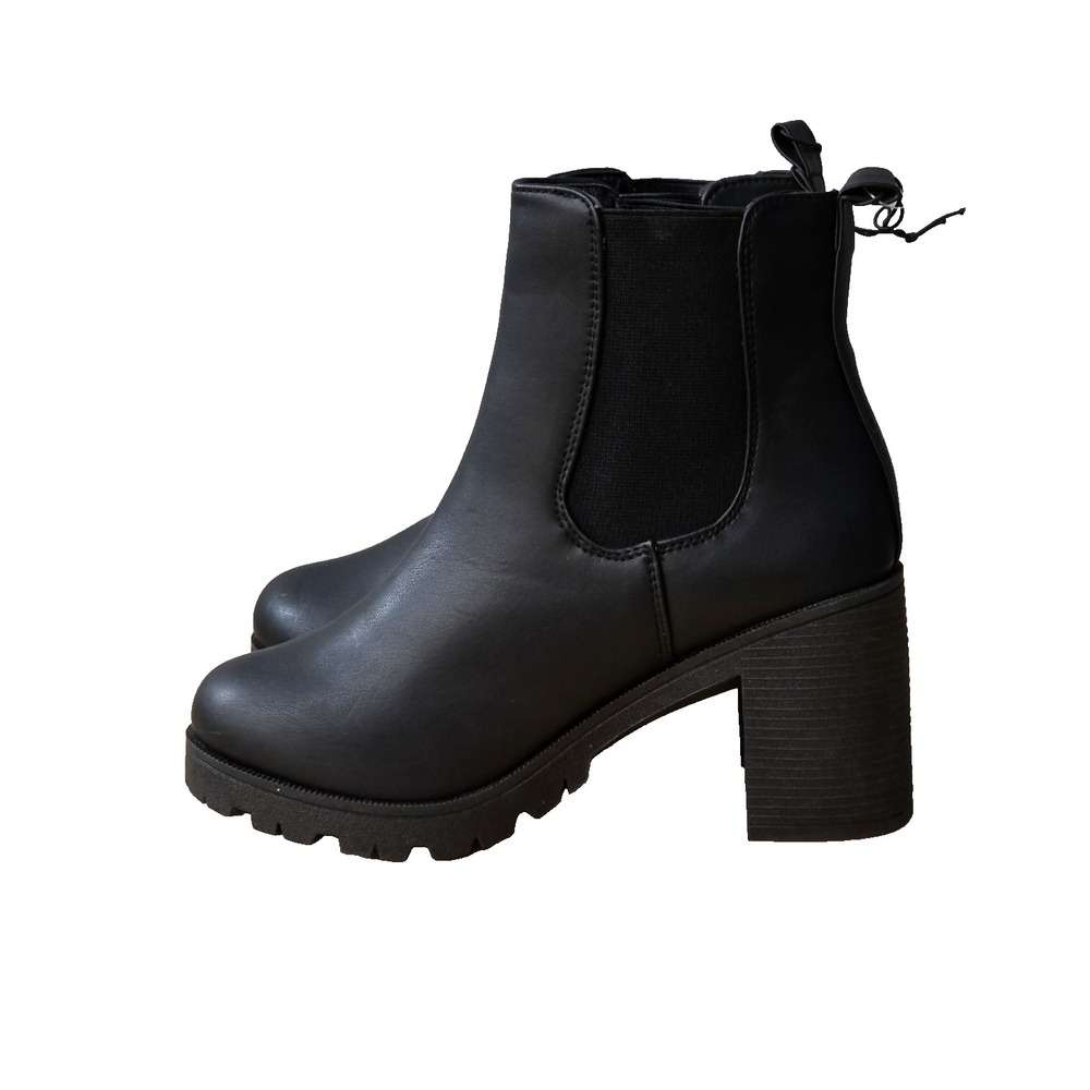 RUE 21 Slip On High ANKLE Chunky BOOTS 2" Heels SIZE 7 BLACK NEW